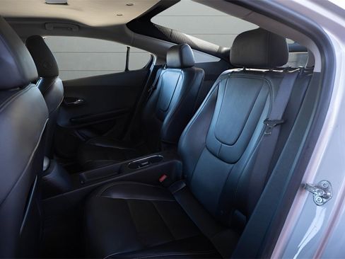 Used 2012 Chevrolet Volt Premium w/ Premium Trim Package image 25