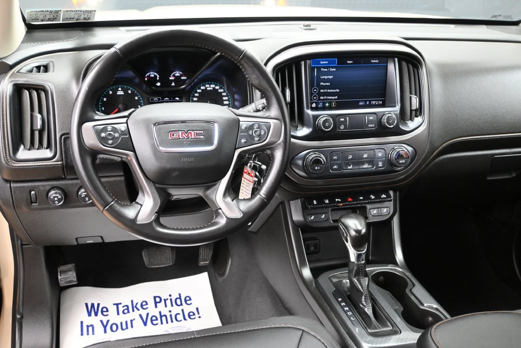 Used 2022 GMC Canyon AT4 w/ Driver Alert Package AWD/4WD image 19
