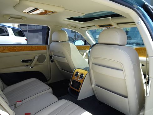 Used 2014 Bentley Flying Spur W12 AWD/4WD image 18
