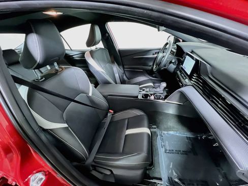 Certified 2025 Toyota Camry SE FWD image 24