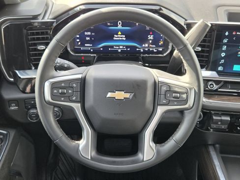 Used 2024 Chevrolet Silverado 2500 LT AWD/4WD image 14