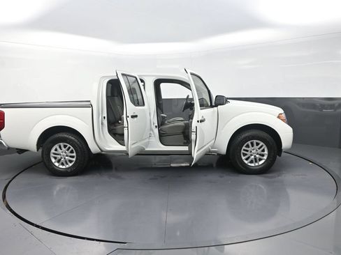 Used 2017 Nissan Frontier SV RWD image 37