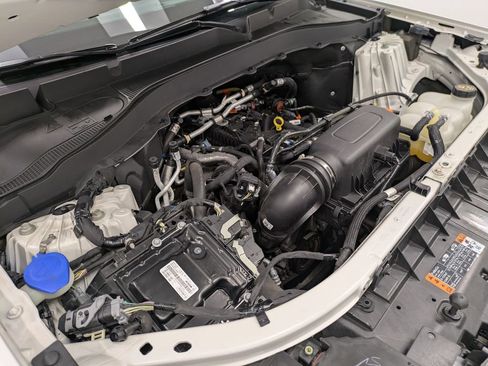 Used 2022 Ford Explorer XLT w/ Equipment Group 202A image 30