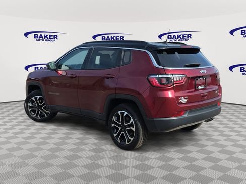 Used 2022 Jeep Compass Limited image 7