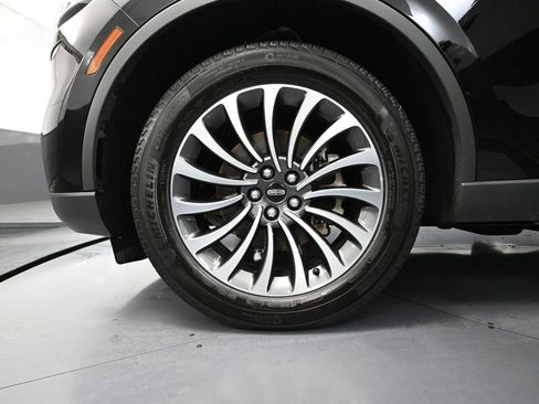 Used 2023 Lincoln Aviator Reserve w/ Class IV Trailer Tow Package AWD/4WD image 17