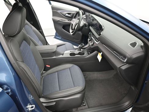 New 2026 Buick Envista Preferred image 22