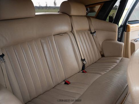 Used 2005 Rolls-Royce Phantom Sedan RWD image 35