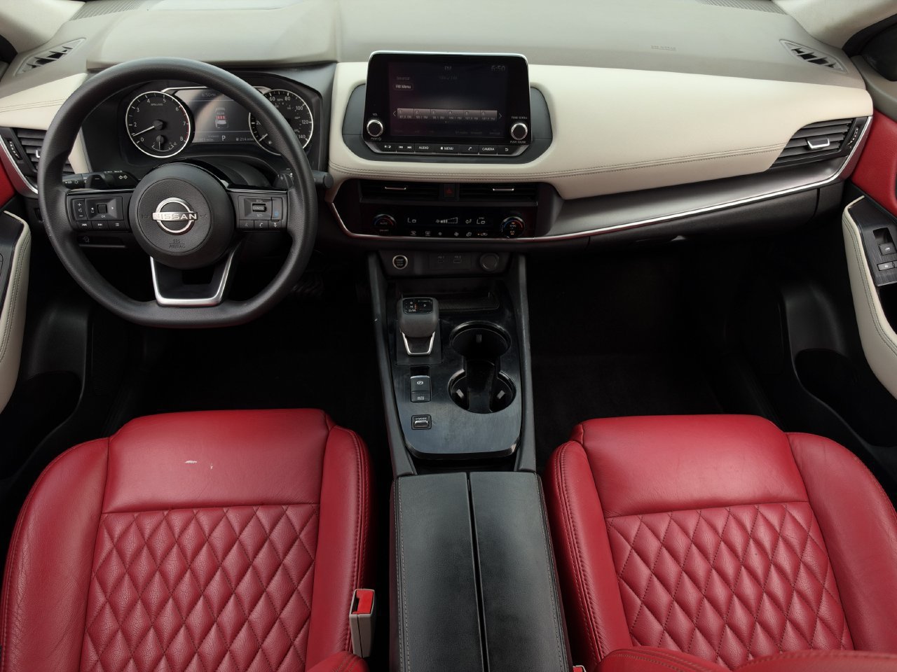 Used 2023 Nissan Rogue SV FWD image 11