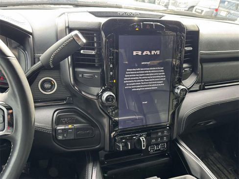 Used 2023 RAM 2500 Limited image 11