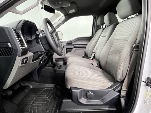 Used 2016 Ford F150 XLT image 11