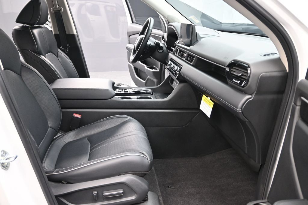 Used 2023 Honda Pilot Elite image 26