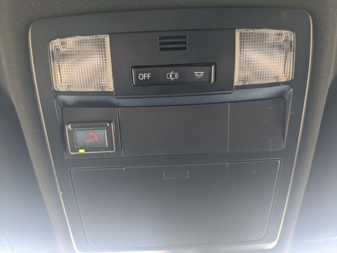 Used 2021 Toyota Tacoma TRD Sport w/ Technology Package image 27