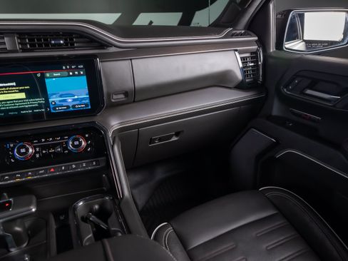 Used 2023 GMC Sierra 1500 AT4X w/ AT4X AEV Edition AWD/4WD image 8