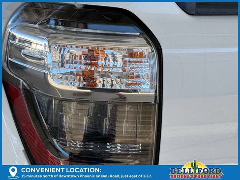 Used 2016 Toyota 4Runner SR5 AWD/4WD image 9