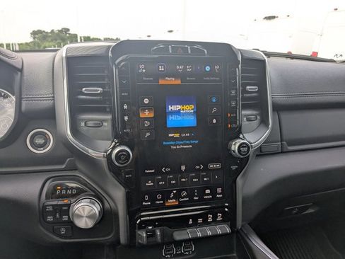 Used 2024 RAM 1500 Laramie AWD/4WD image 13