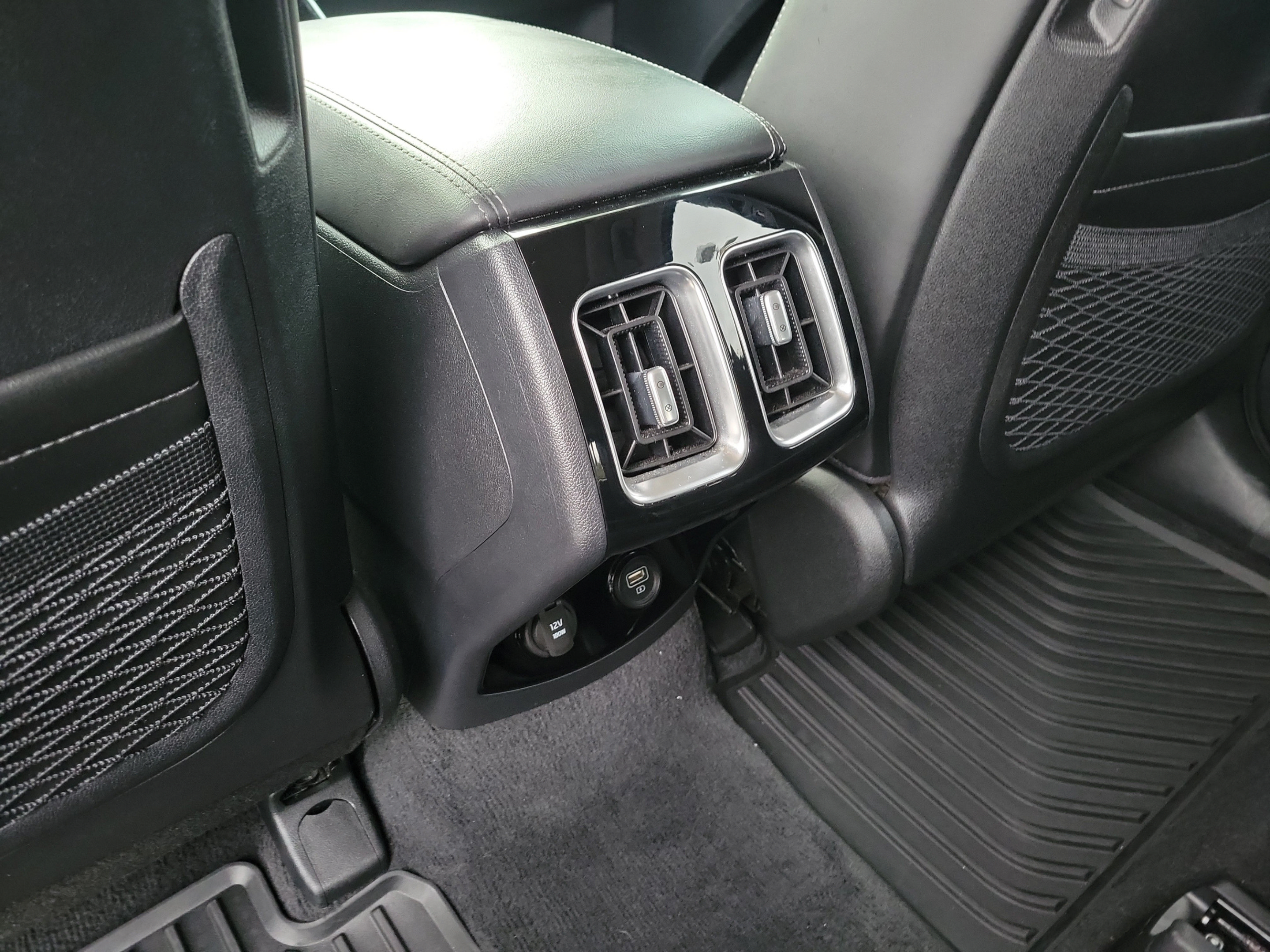Certified 2023 Kia Sorento SX FWD image 15