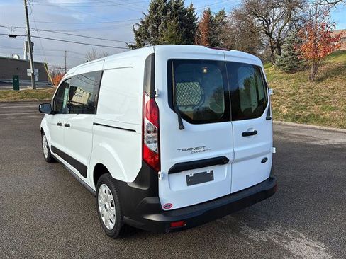 Certified 2022 Ford Transit Connect XL FWD image 2