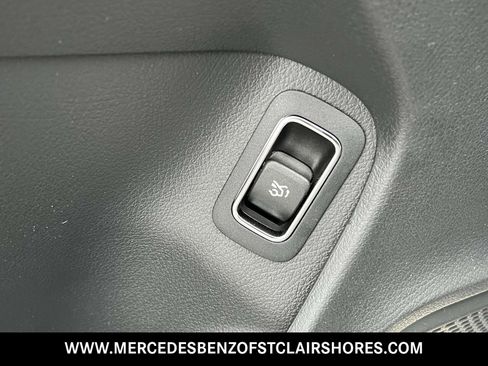 Used 2025 Mercedes-Benz CLA 250 4MATIC image 20