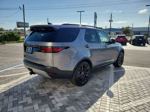 New 2025 Land Rover Discovery S AWD/4WD image 5