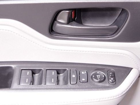 Certified 2024 Honda Odyssey EX image 26