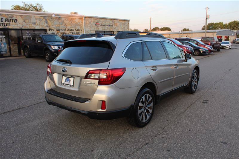 Used 2017 Subaru Outback 2.5i Limited AWD/4WD image 7