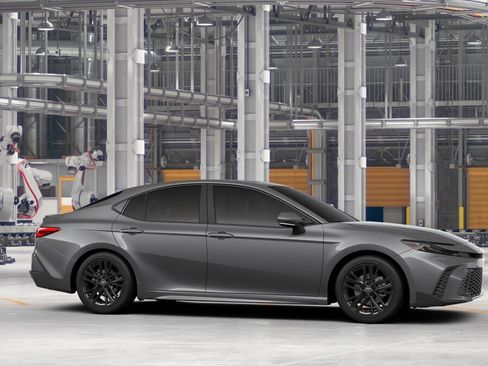 New 2026 Toyota Camry SE FWD image 13