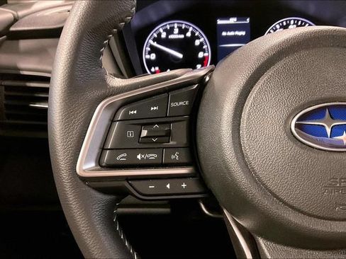 Used 2025 Subaru Outback Premium AWD/4WD image 18