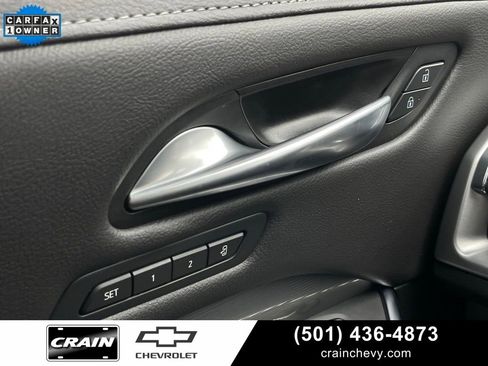 Used 2024 Cadillac XT4 Premium Luxury image 13