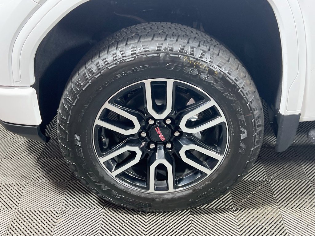 New 2026 GMC Sierra 1500 AT4 w/ AT4 Premium Package AWD/4WD image 23