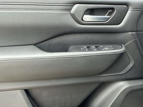 New 2026 Nissan Armada SV image 19