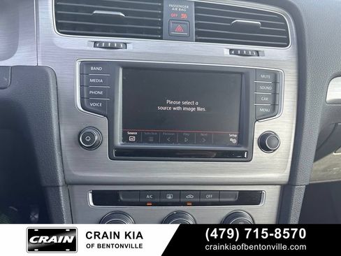 Used 2016 Volkswagen Golf S FWD image 18