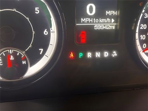 Used 2021 RAM 1500 Classic SLT image 28