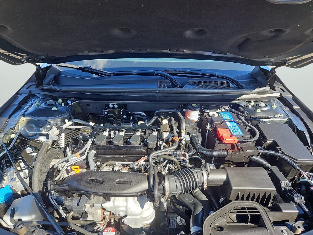 Certified 2025 Honda Accord LX image 29