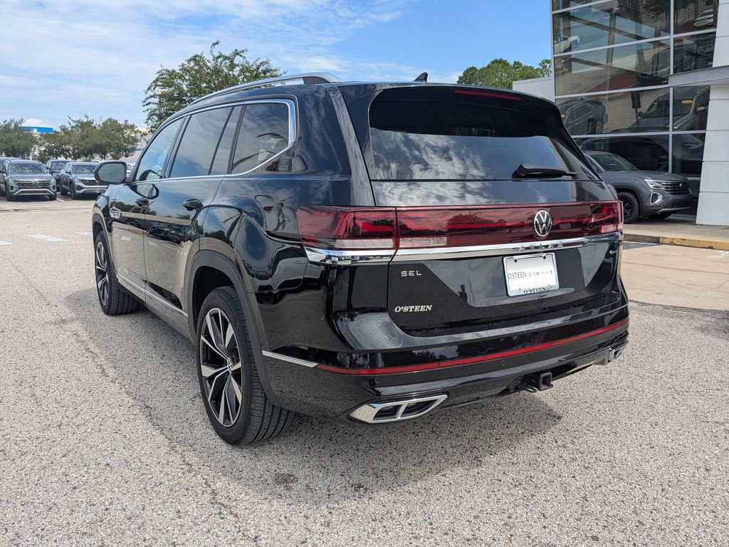 Certified 2025 Volkswagen Atlas SEL Premium R-Line AWD/4WD image 4
