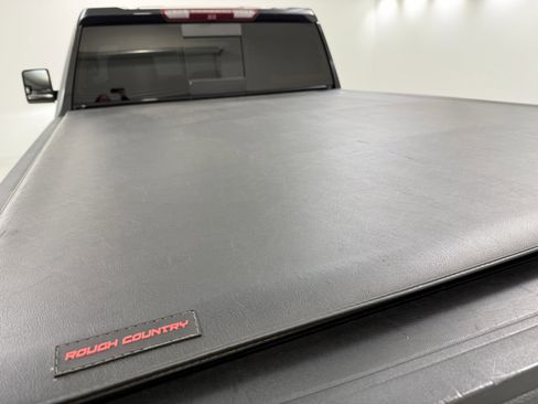 Used 2022 Chevrolet Silverado 2500 LTZ w/ LTZ Convenience Package image 10