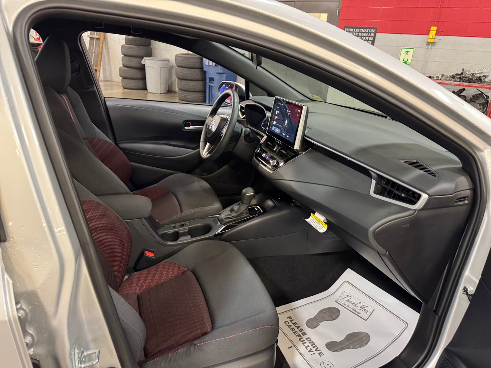 Certified 2026 Toyota Corolla SE w/ SE Package FWD image 19