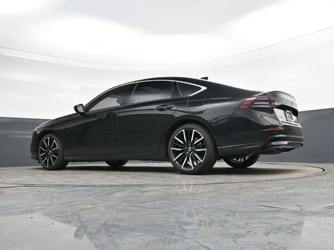 Used 2023 Honda Accord Touring image 32