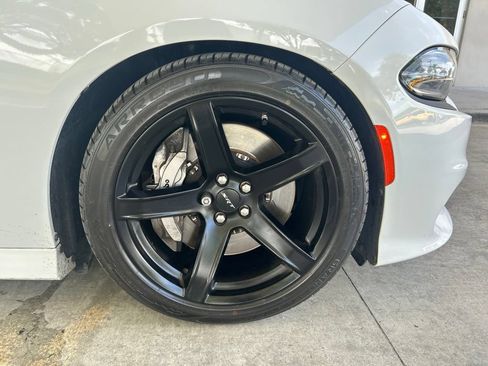Used 2019 Dodge Charger SRT Hellcat w/ Harman/Kardon Audio Group RWD image 23