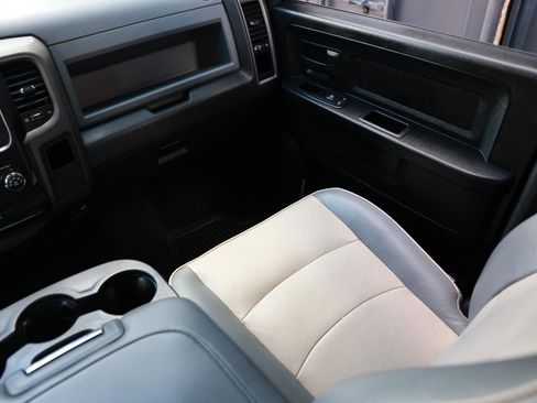 Used 2013 RAM 1500 Express image 22