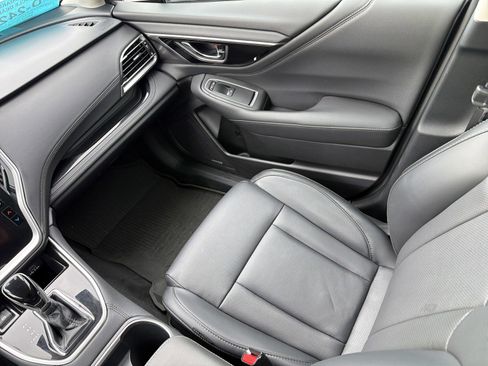 Certified 2025 Subaru Outback Limited AWD/4WD image 11