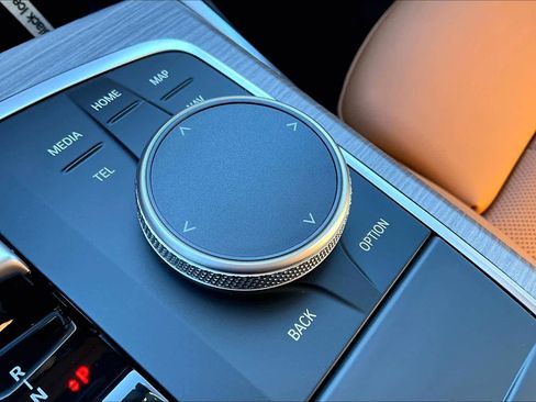 Used 2025 BMW i4 eDrive40 w/ Premium Package image 35