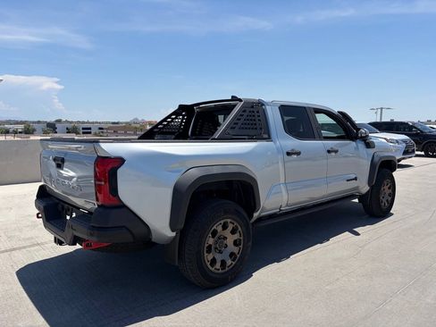 Used 2024 Toyota Tacoma 4x4 Double Cab Hybrid image 3