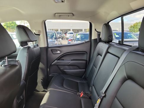 Used 2017 GMC Canyon SLT w/ Driver Alert Package image 12