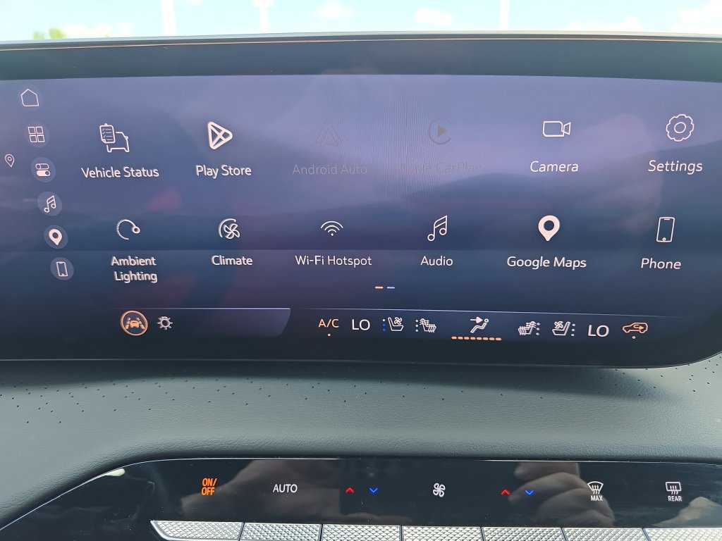 Certified 2025 Buick Enclave Avenir w/ LPO, Floor Liner Package AWD/4WD image 24
