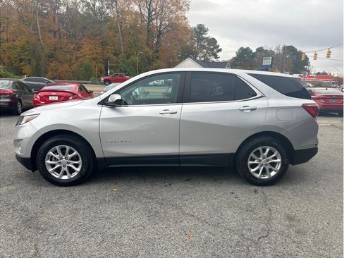 Used 2021 Chevrolet Equinox LT image 4