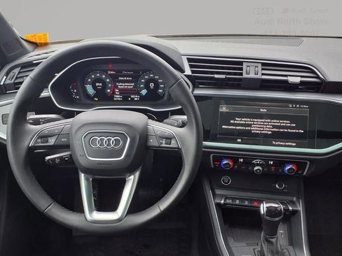 Used 2025 Audi Q3 2.0T Premium w/ Convenience Package image 10