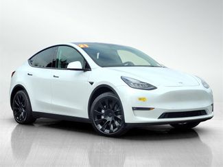 Used 2021 Tesla Model Y Long Range image 1