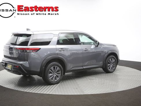 Used 2023 Nissan Pathfinder S AWD/4WD image 40
