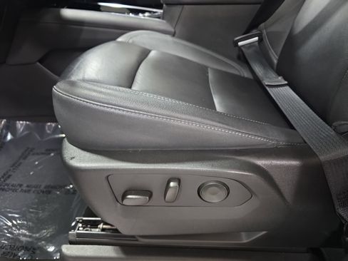 Used 2025 Chevrolet Tahoe Z71 image 28