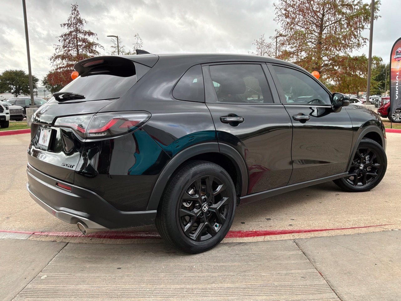 Used 2023 Honda HR-V Sport image 6